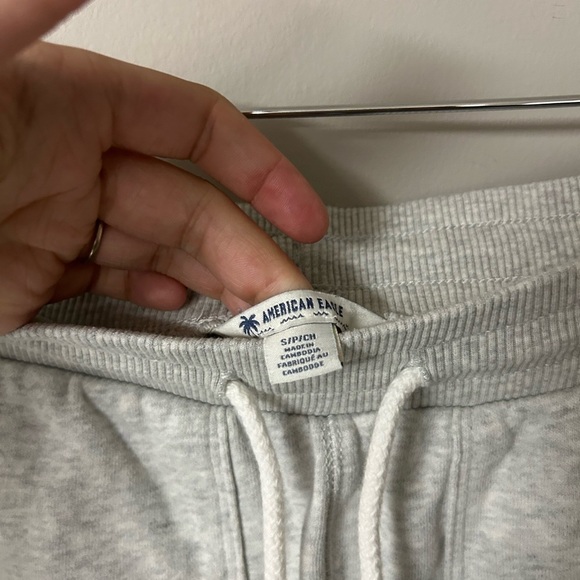 American Eagle Light Grey Sweatpants - Picture 3 of 3